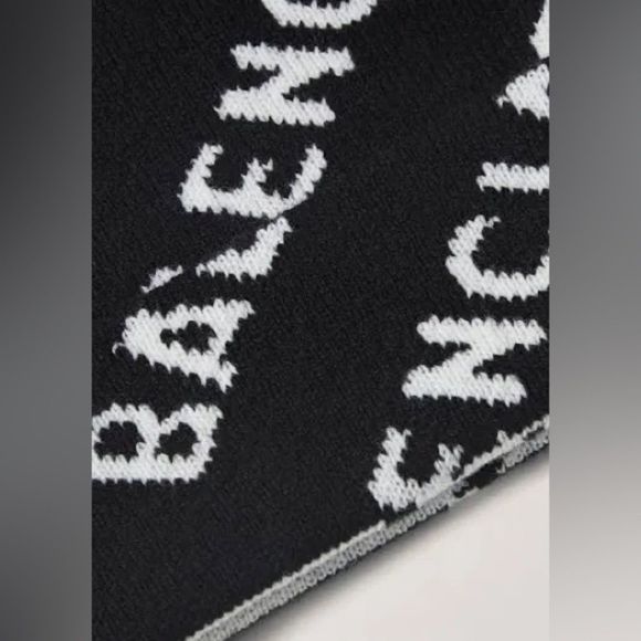 BALENCIAGA Allover Logo Hat In Black and White - Picture 5 of 6